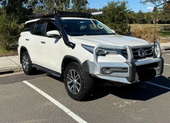Toyota Fortuner image 1