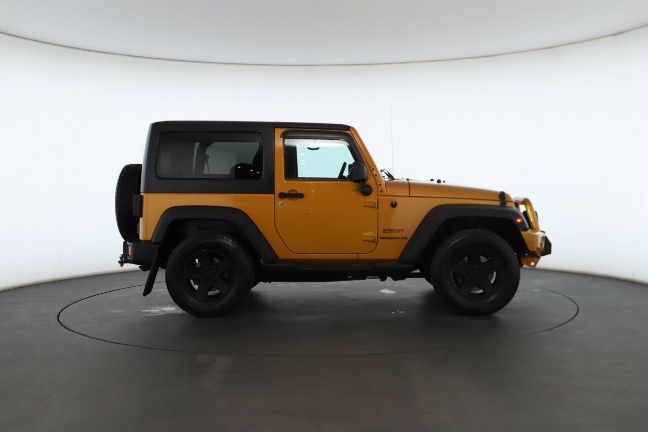 Jeep Wrangler image 3