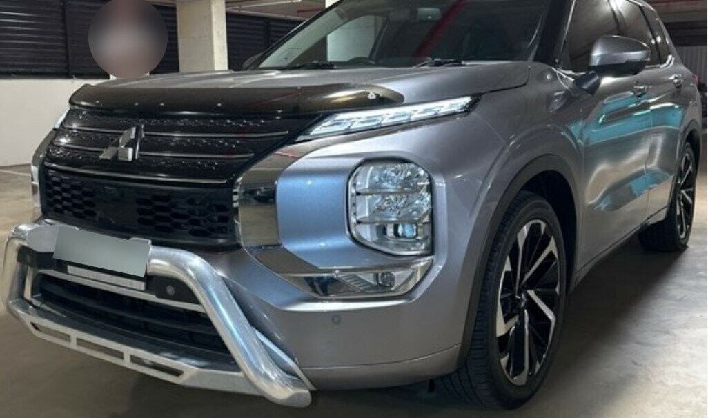 Mitsubishi Outlander image 3