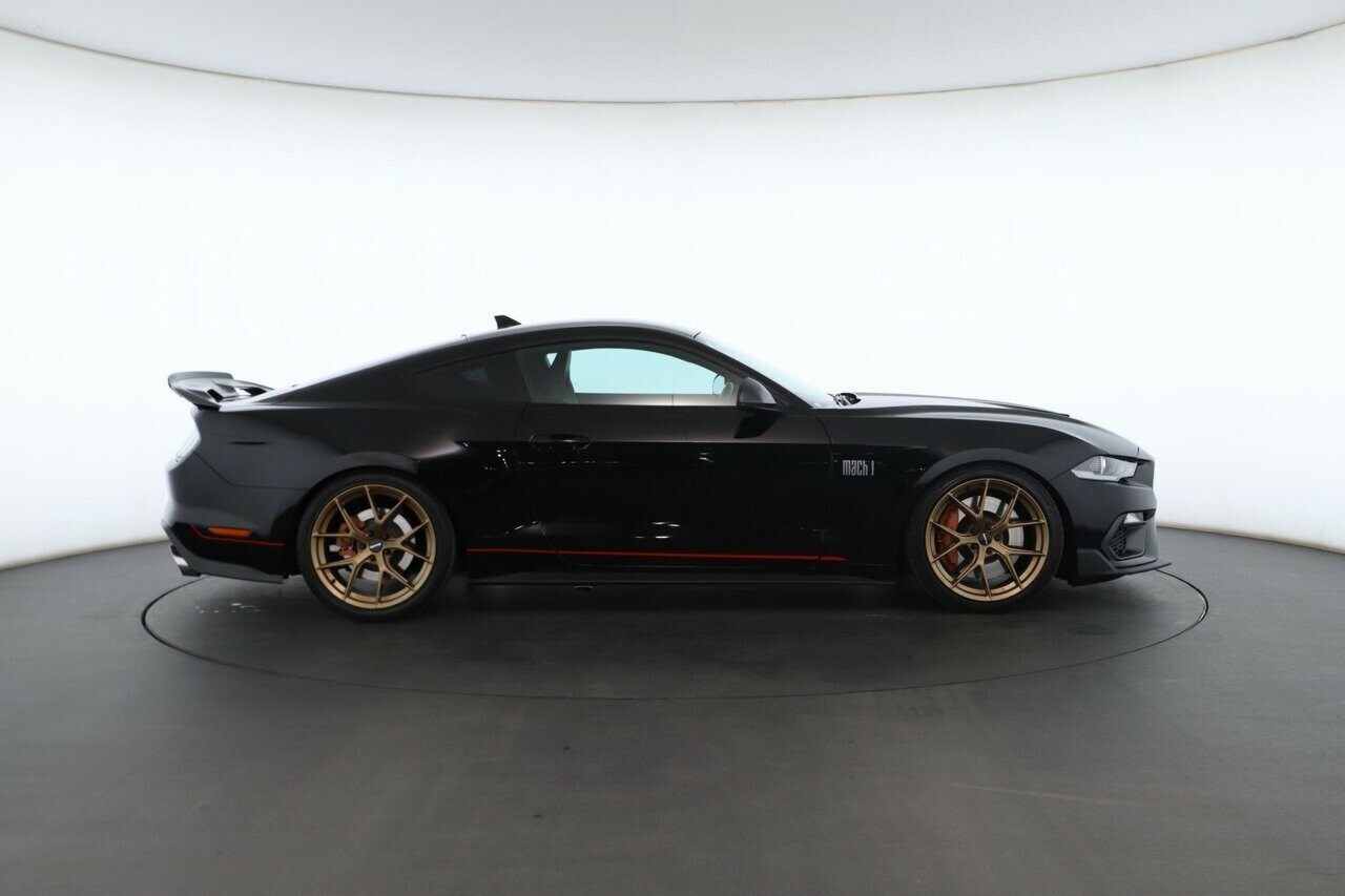 Ford Mustang image 3