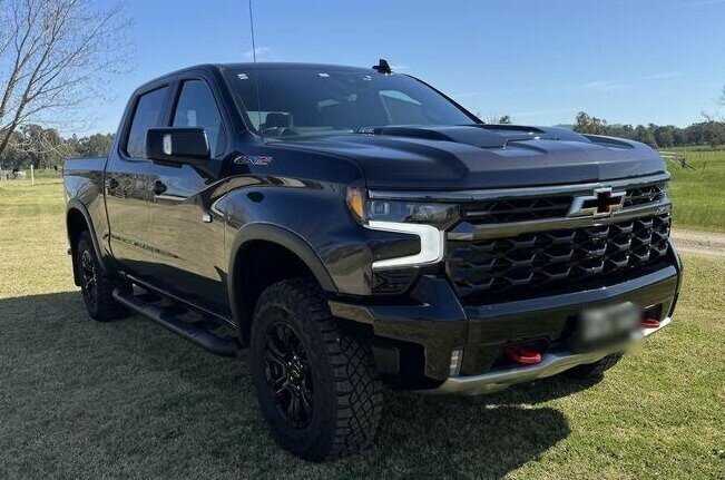 Chevrolet Silverado image 1