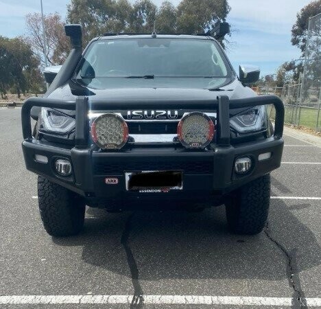 Isuzu D-max image 1