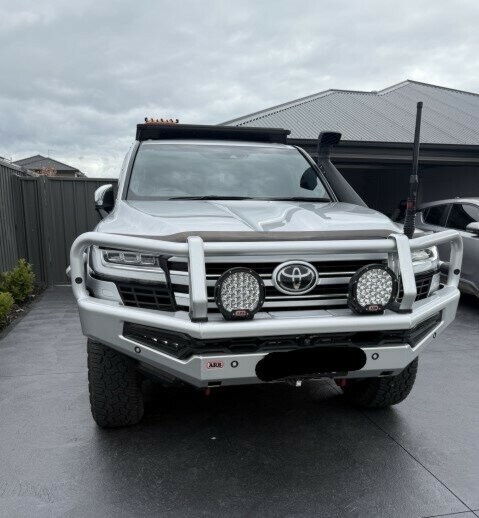 Toyota Landcruiser image 1