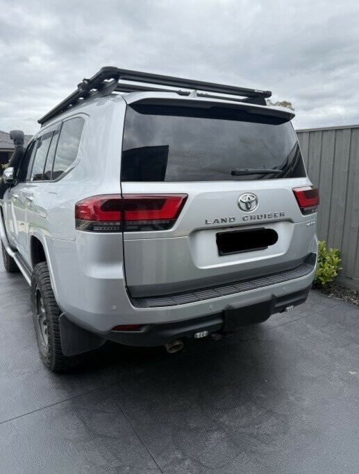 Toyota Landcruiser image 3