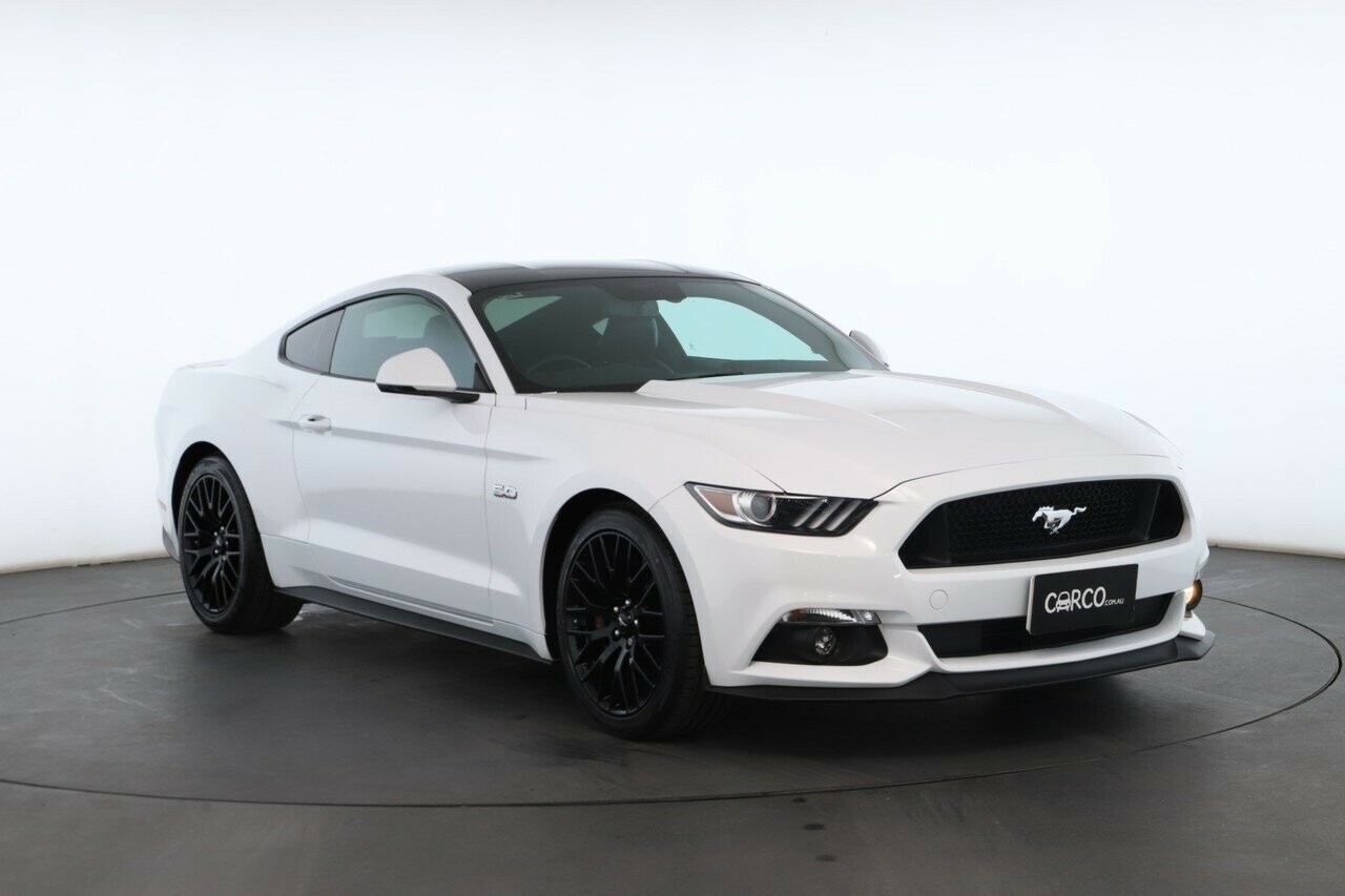 Ford Mustang image 1