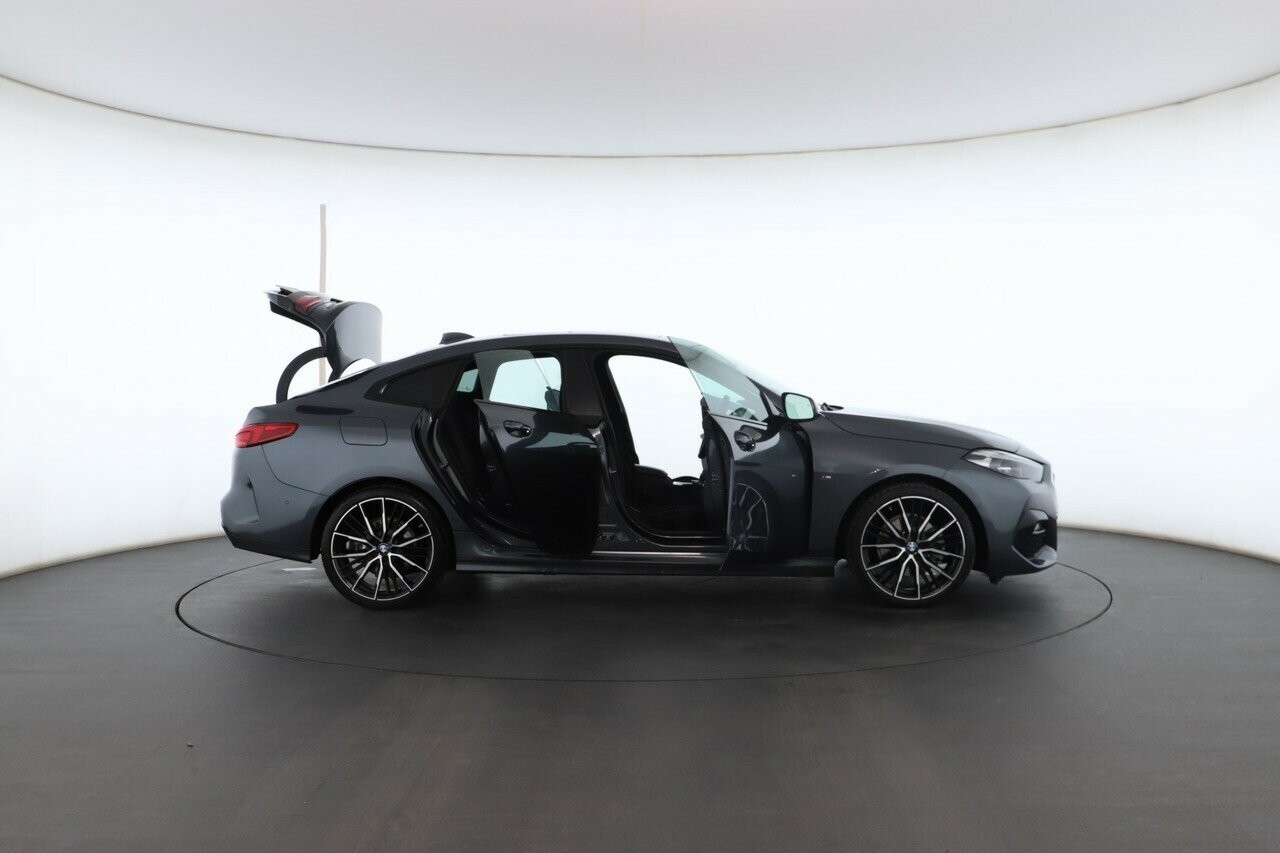 BMW 2 Series image 2