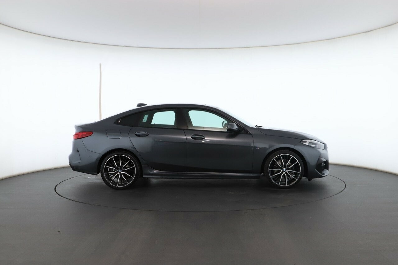 BMW 2 Series image 3