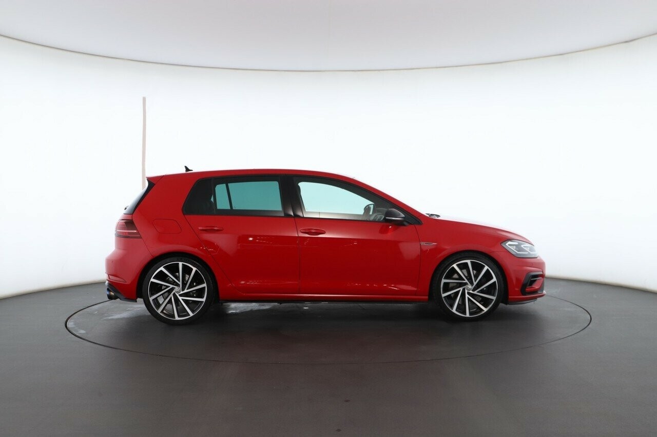 Volkswagen Golf image 3
