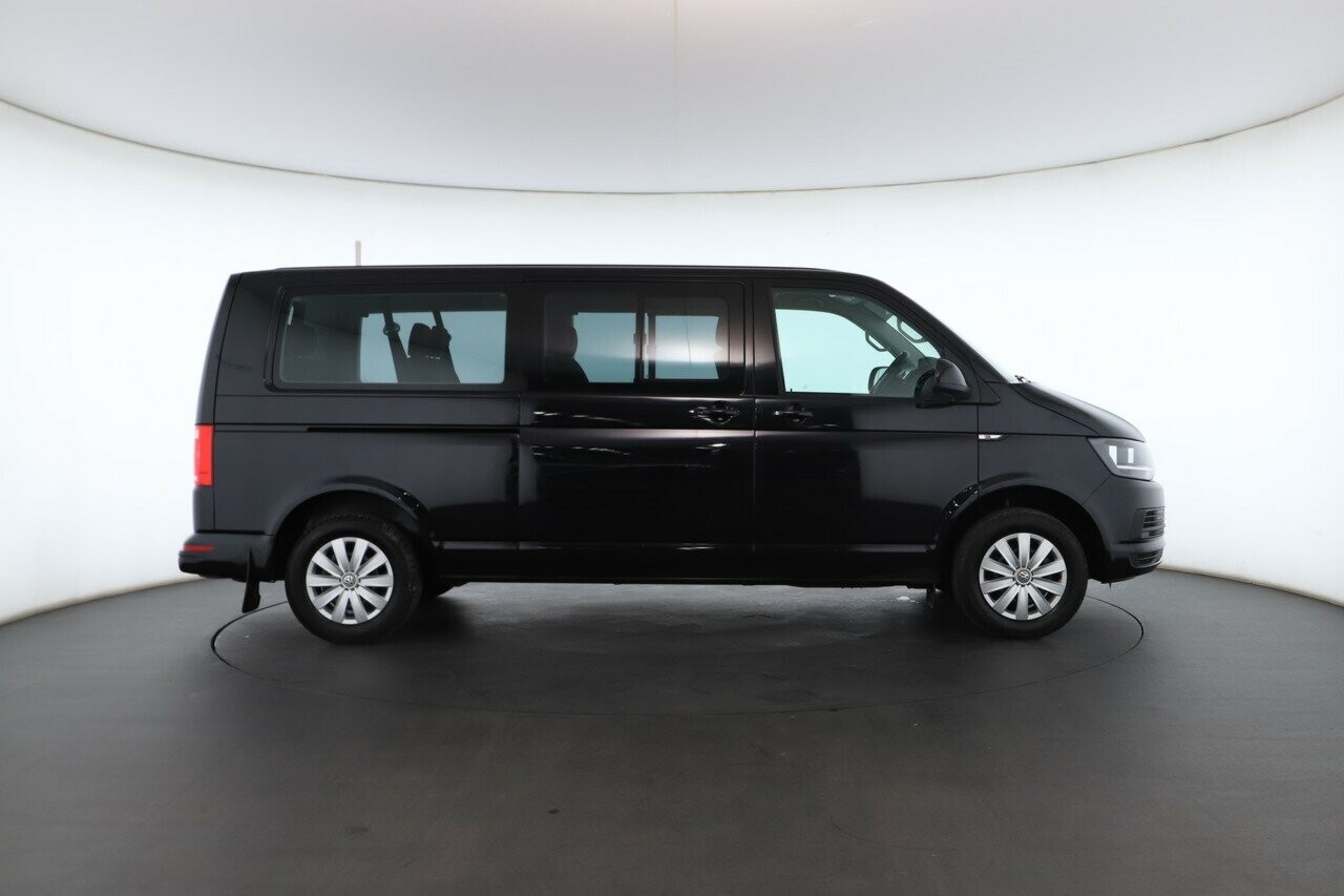Volkswagen Caravelle image 3