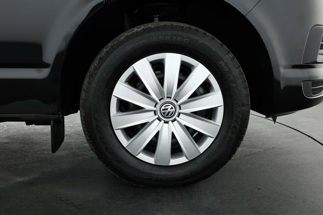 Volkswagen Caravelle image 4
