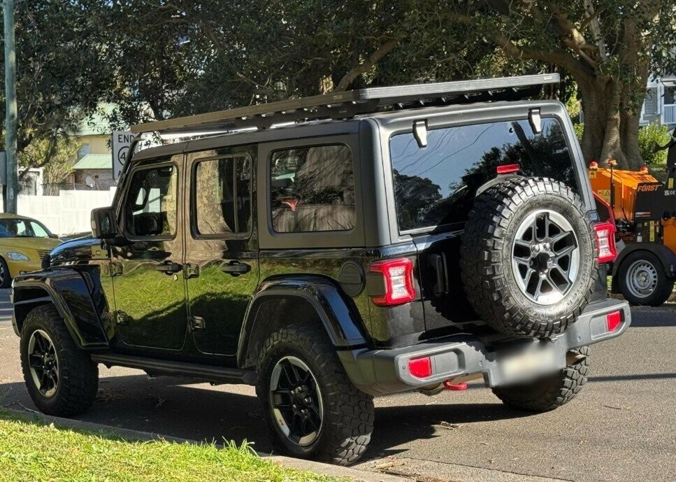 Jeep Wrangler image 4