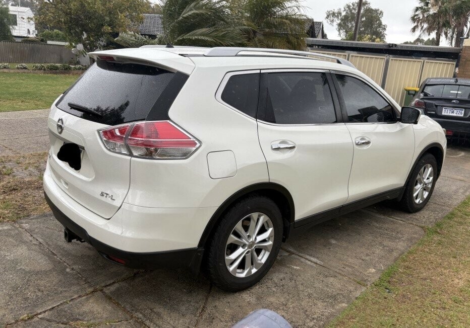 Nissan X-trail image 2
