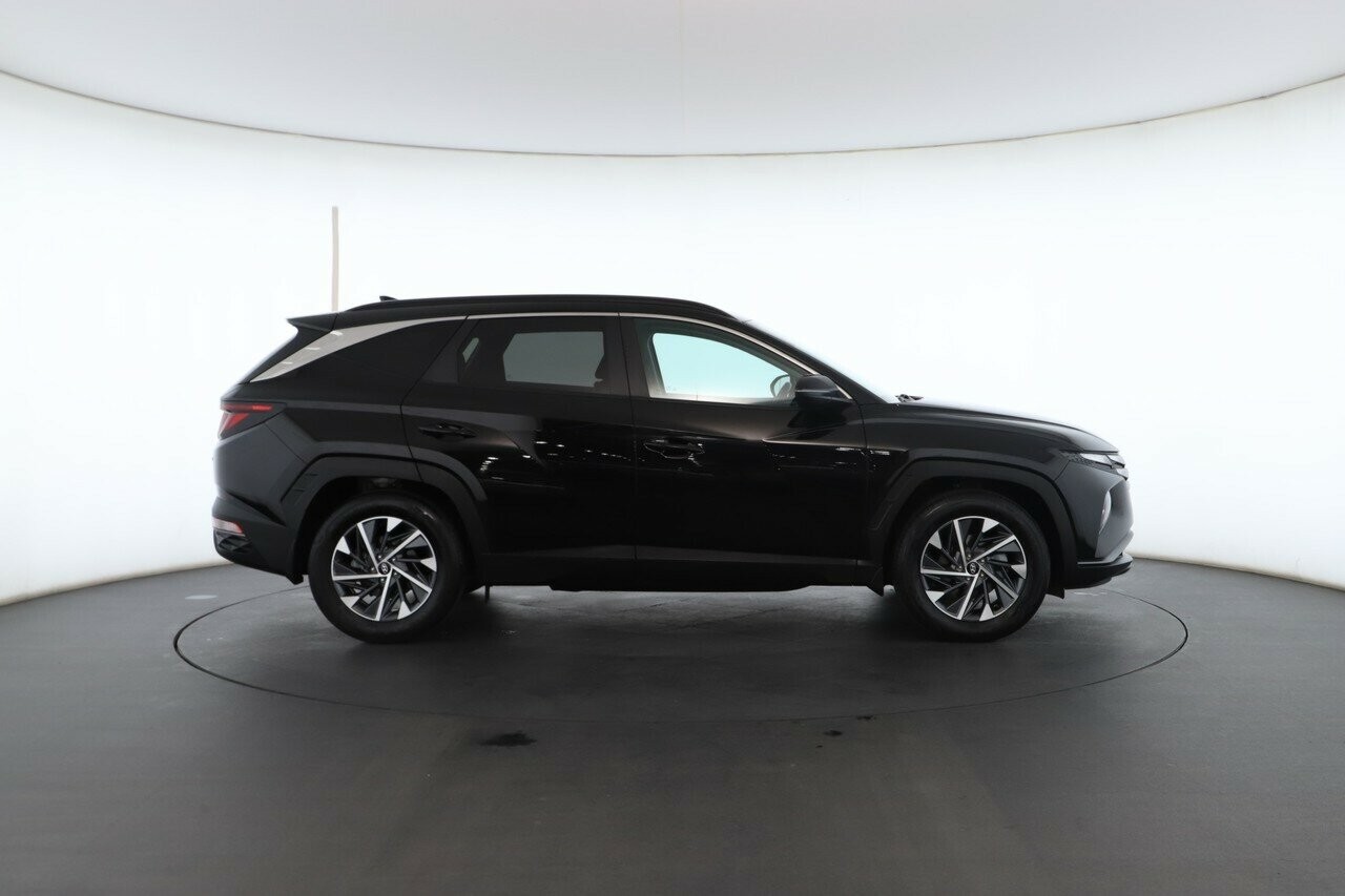 Hyundai Tucson image 3