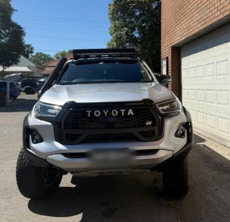 Toyota Hilux image 4
