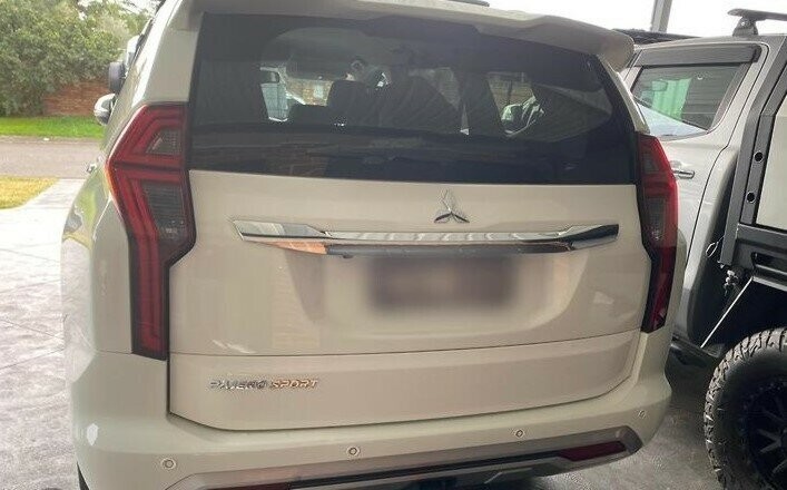 Mitsubishi Pajero Sport image 4