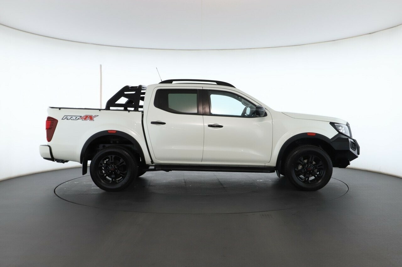 Nissan Navara image 3