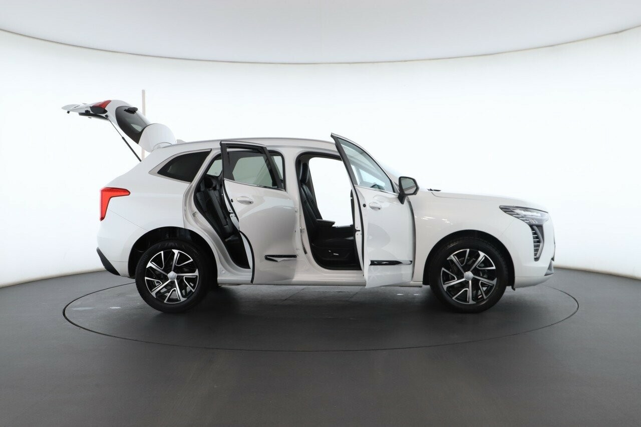 Haval Jolion image 2