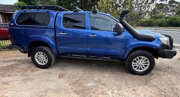 Toyota Hilux image 3