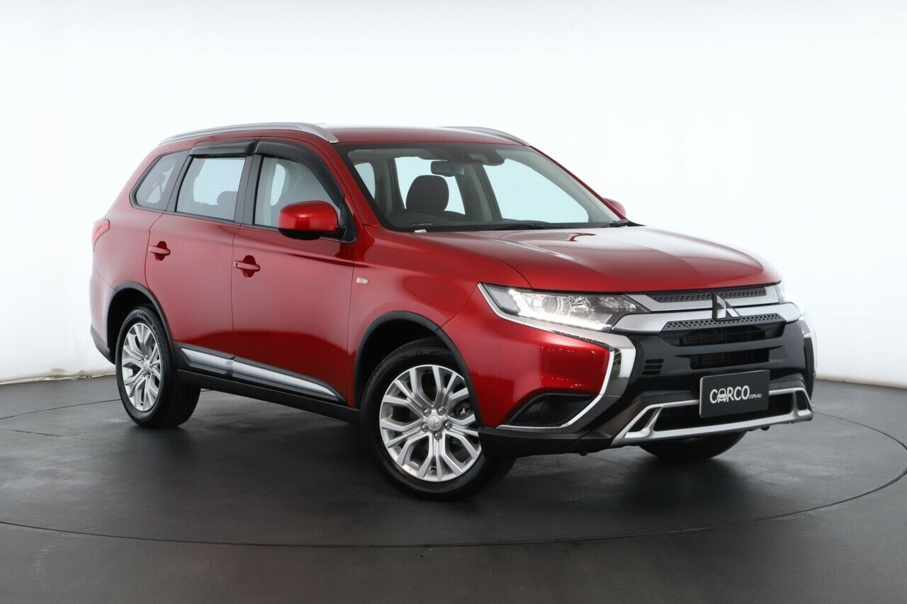 Mitsubishi Outlander image 1