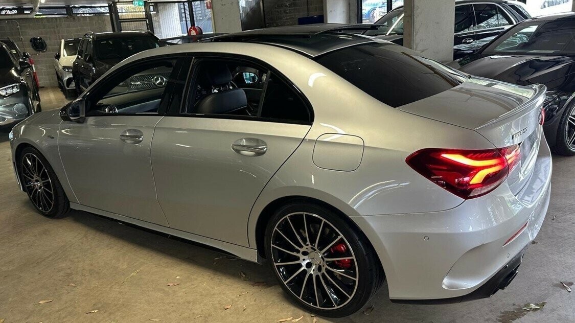 Mercedes Benz A-class image 3