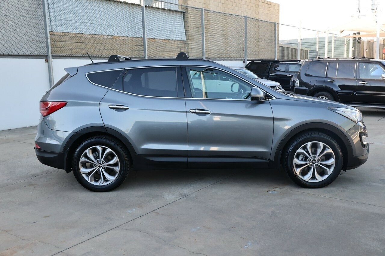 Hyundai Santa Fe image 2