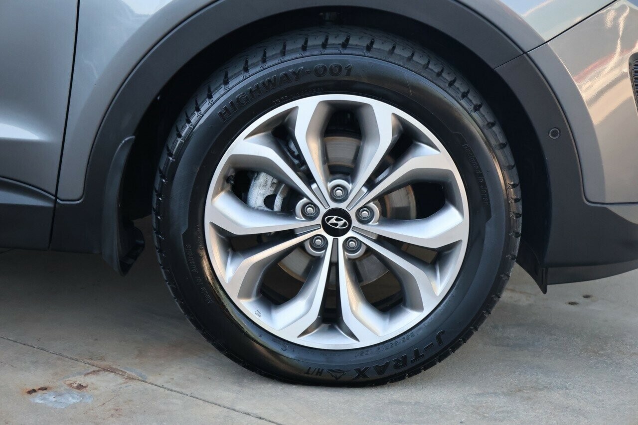 Hyundai Santa Fe image 3