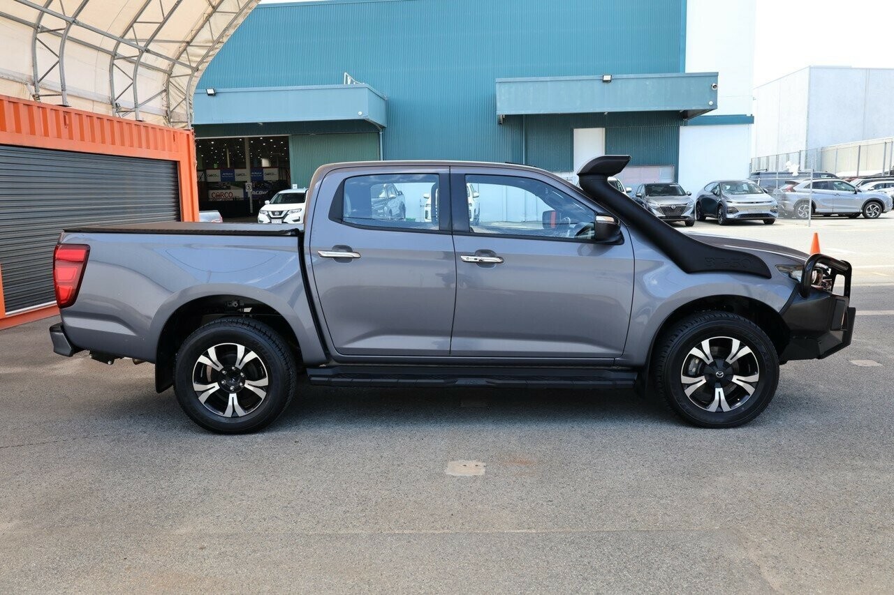 Mazda Bt-50 image 3