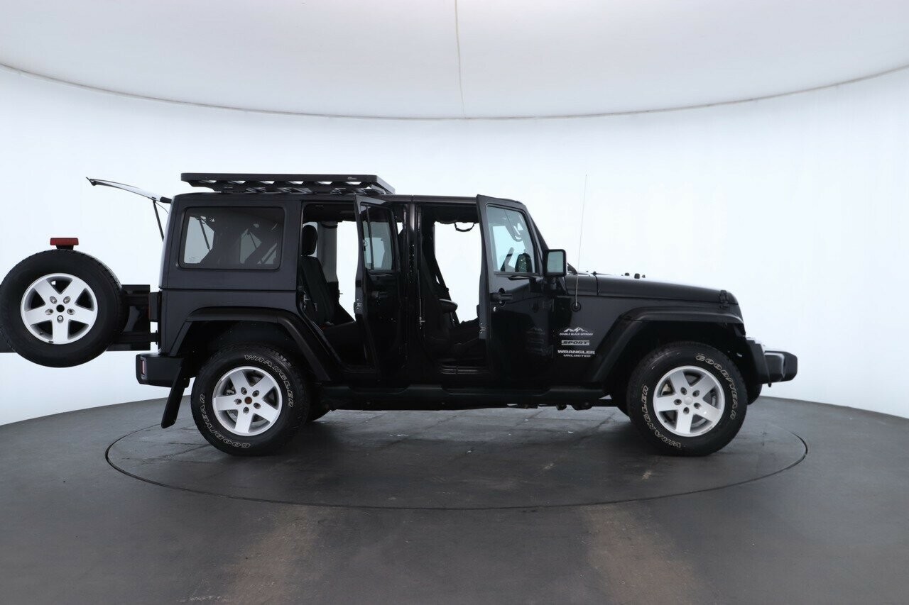 Jeep Wrangler image 2