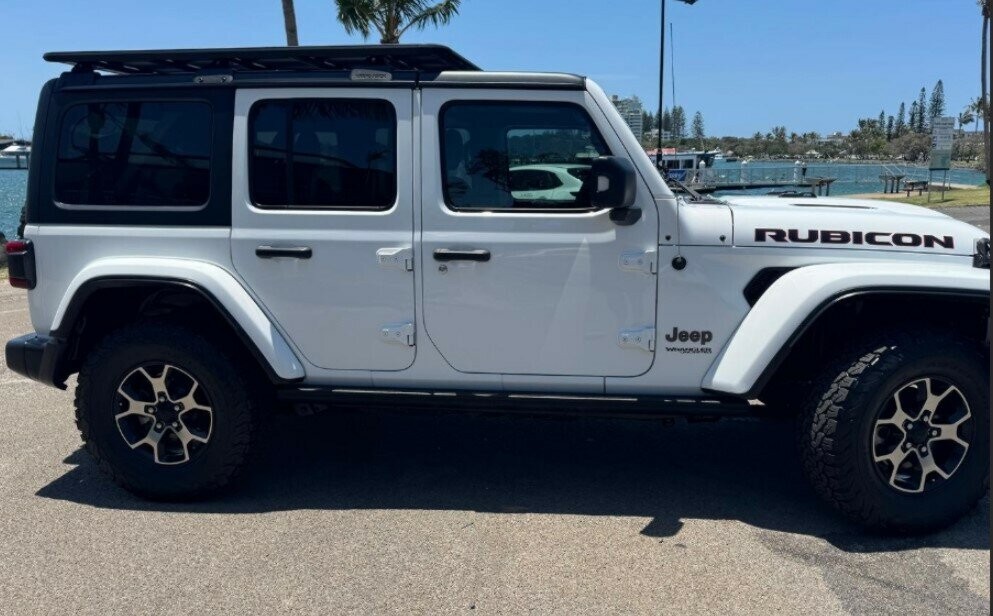 Jeep Wrangler image 2