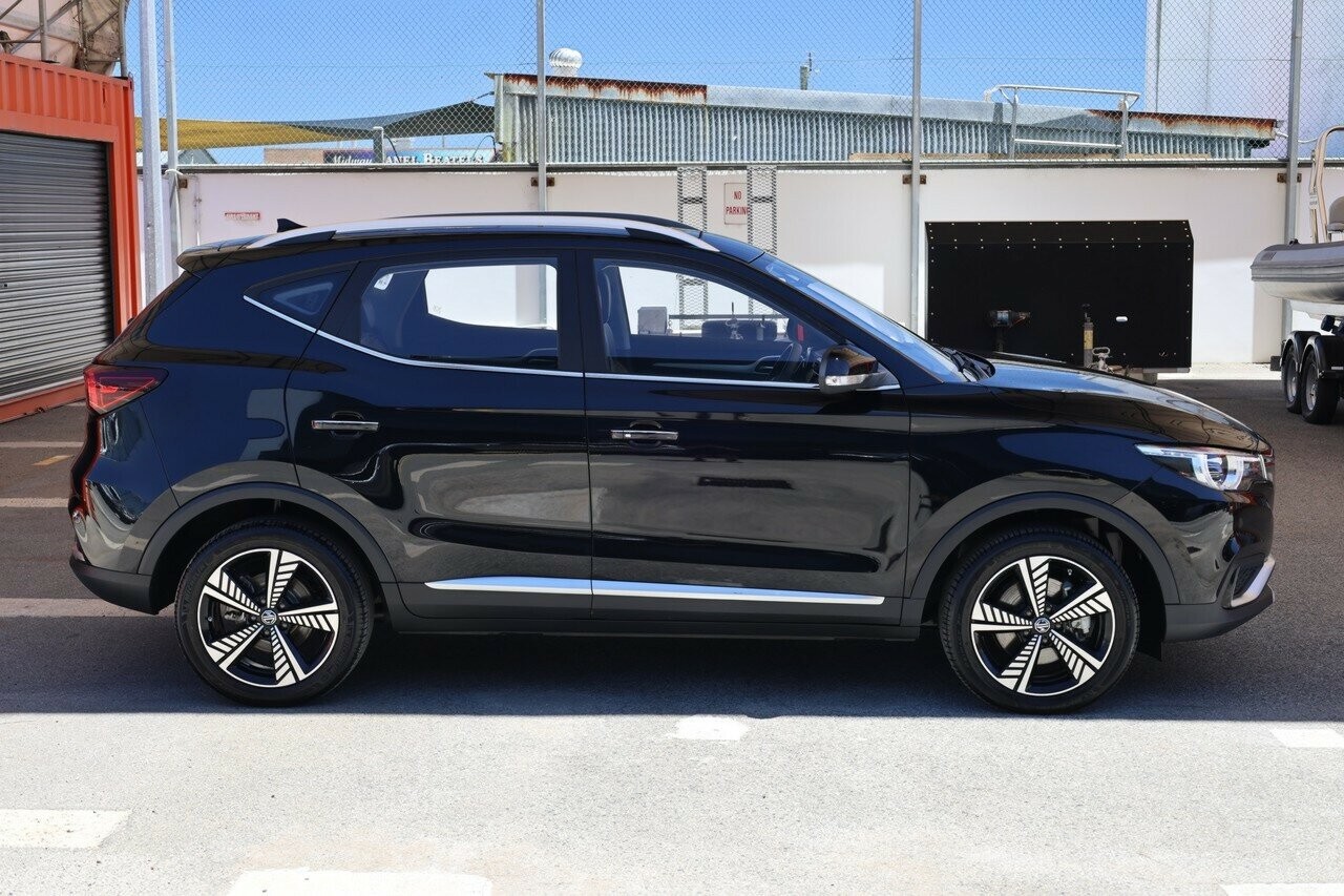 MG Zs Ev image 3