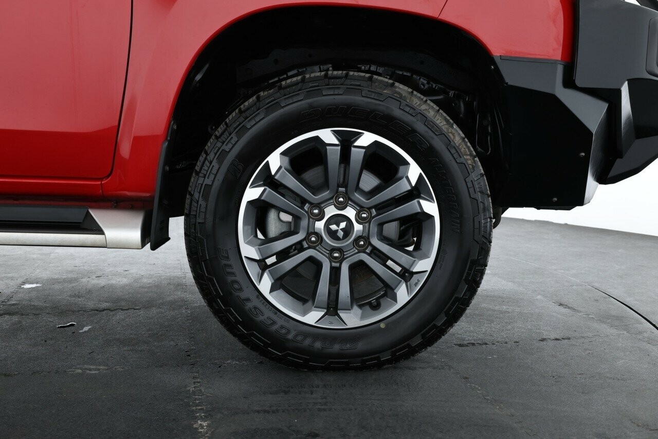 Mitsubishi Triton image 4