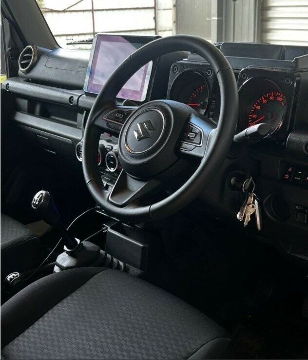 Suzuki Jimny image 3