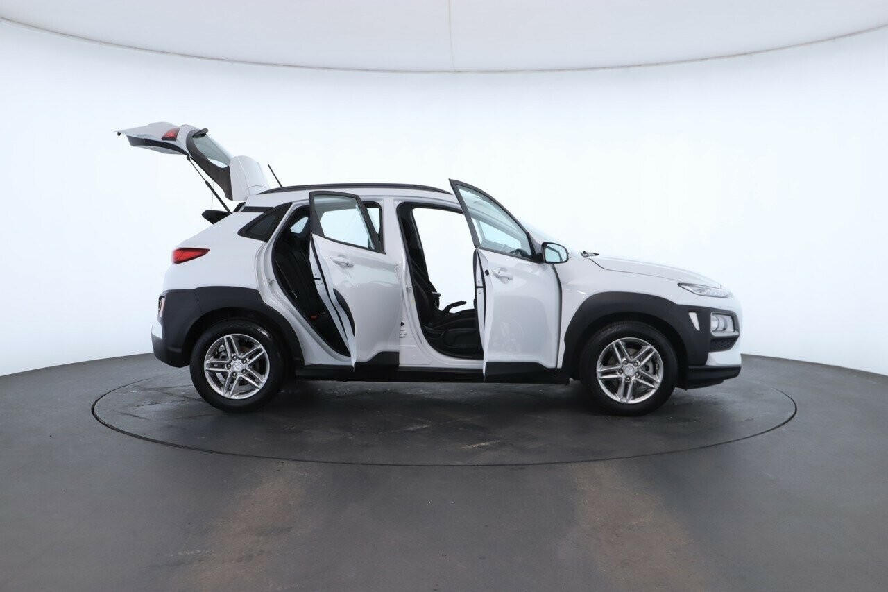 Hyundai Kona image 2