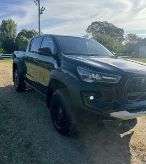 Toyota Hilux image 3
