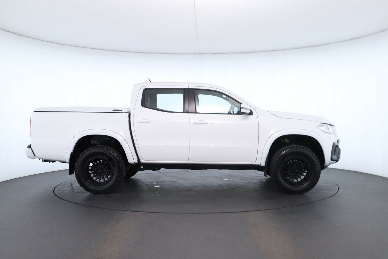 Mercedes Benz X-class image 4