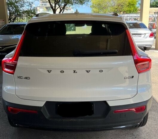 Volvo Xc40 image 2