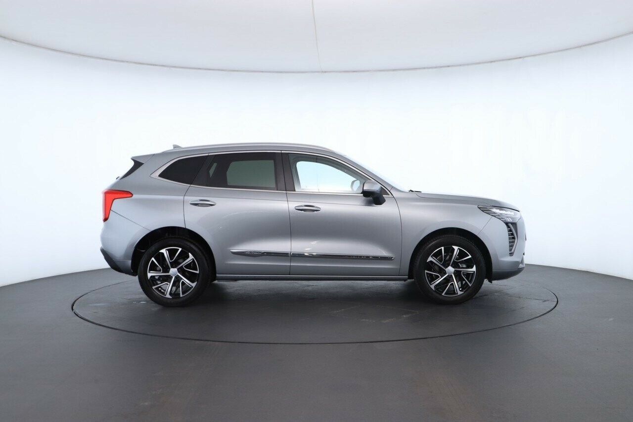 Haval Jolion image 3