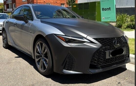 Lexus Is image 2
