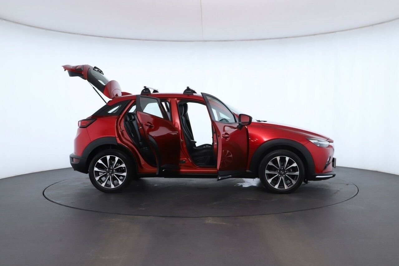 Mazda Cx-3 image 2