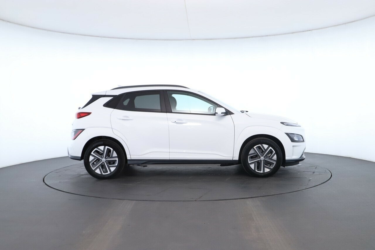 Hyundai Kona image 3