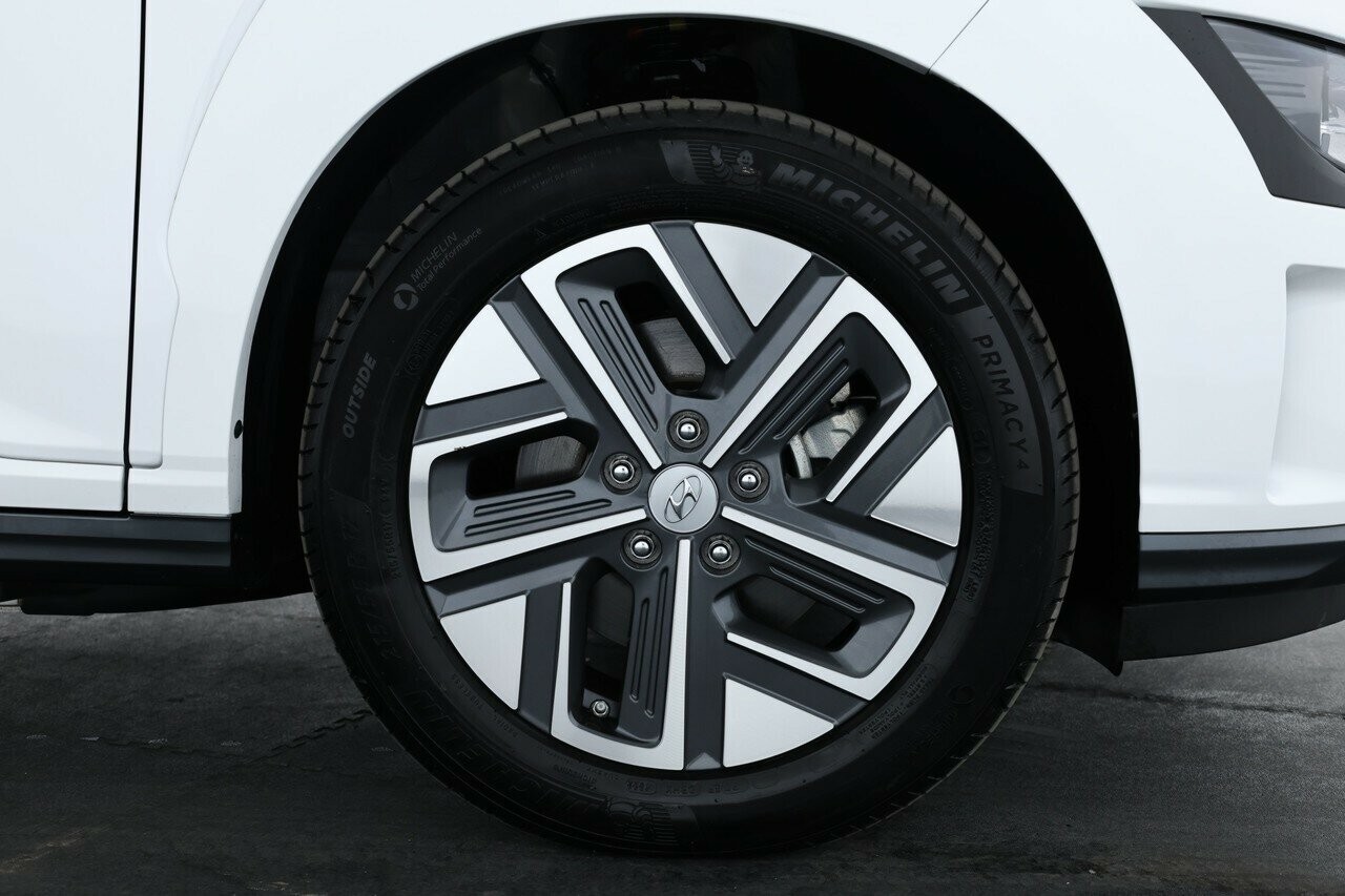 Hyundai Kona image 4