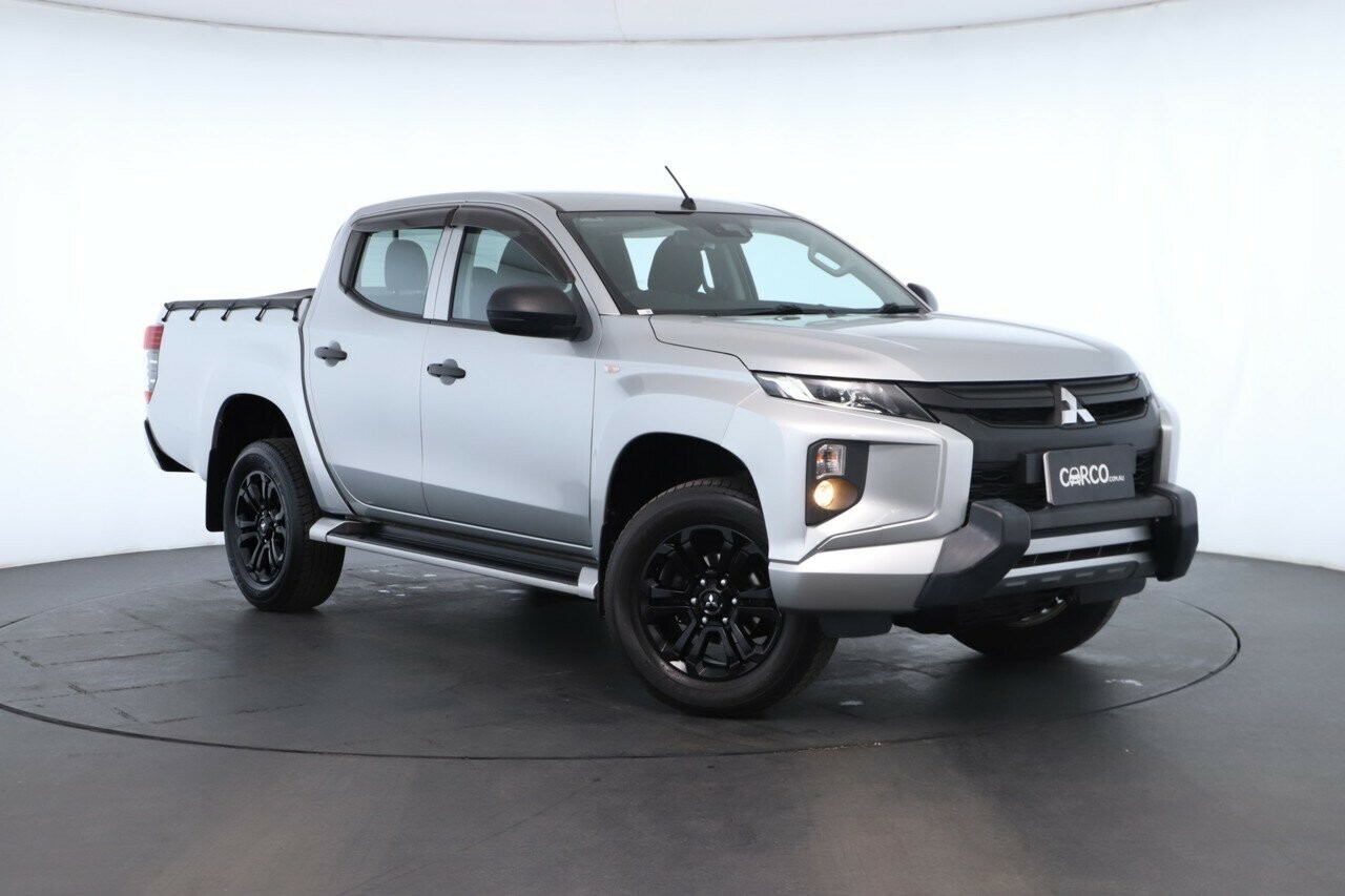 Mitsubishi Triton image 1