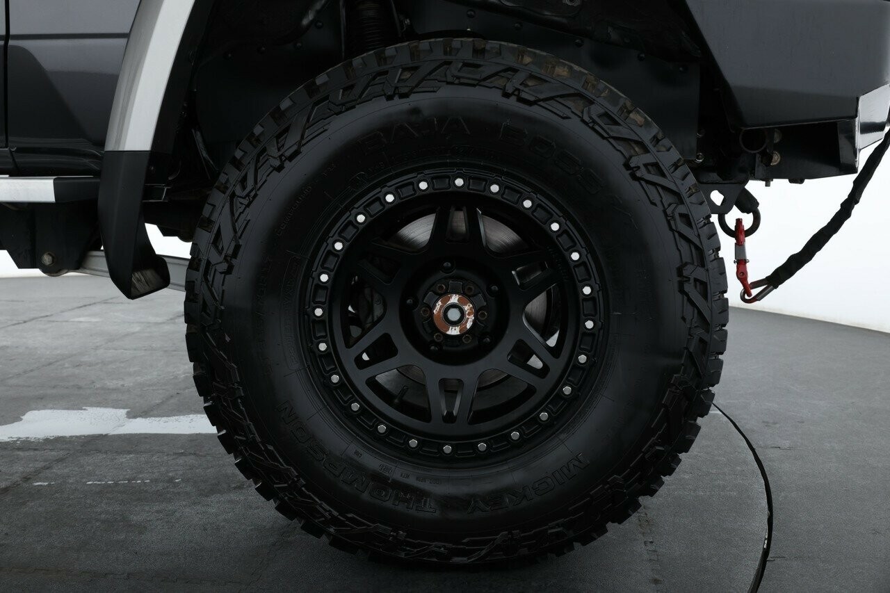 Toyota Landcruiser image 4