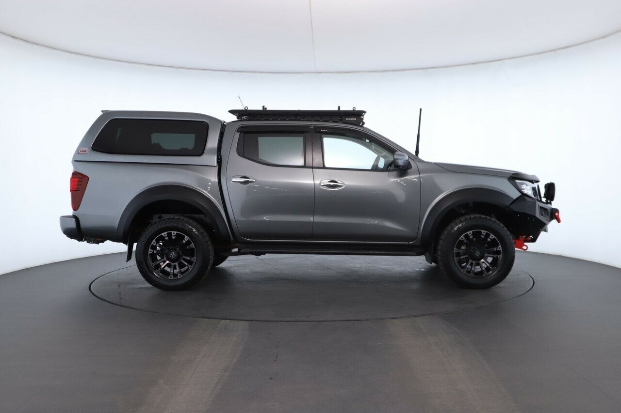 Nissan Navara image 3