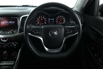 https://vehicle-cdn.autoleague.cloud/30675_61036235_22.jpg
