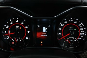 https://vehicle-cdn.autoleague.cloud/30675_61036235_23.jpg