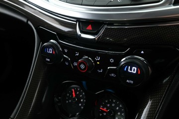 https://vehicle-cdn.autoleague.cloud/30675_61036235_28.jpg