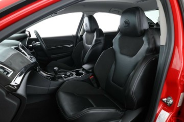 https://vehicle-cdn.autoleague.cloud/30675_61036235_34.jpg