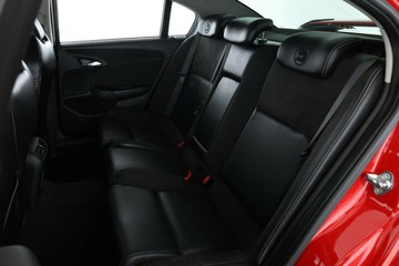 https://vehicle-cdn.autoleague.cloud/30675_61036235_36.jpg