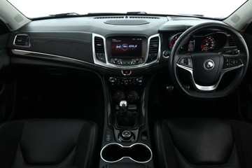 https://vehicle-cdn.autoleague.cloud/30675_61036235_37.jpg